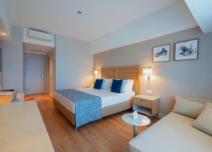 Sural Saray (adults Only)